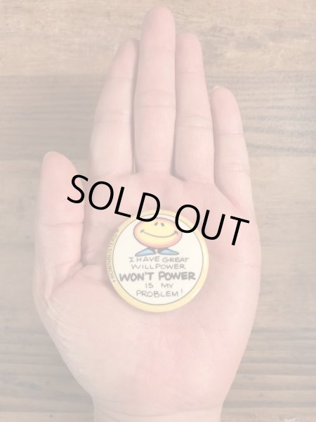 80’sのメッセージとスマイルが描かれたヴィンテージの缶バッジ