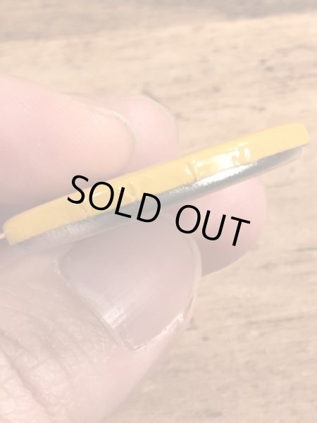 70年代頃の企業物のスマイルのビンテージの缶バッジ