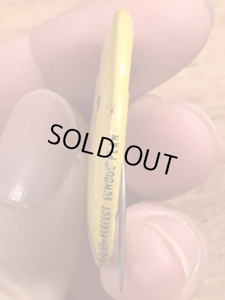 70年代頃の2トーンのスマイルのビンテージの缶バッジ