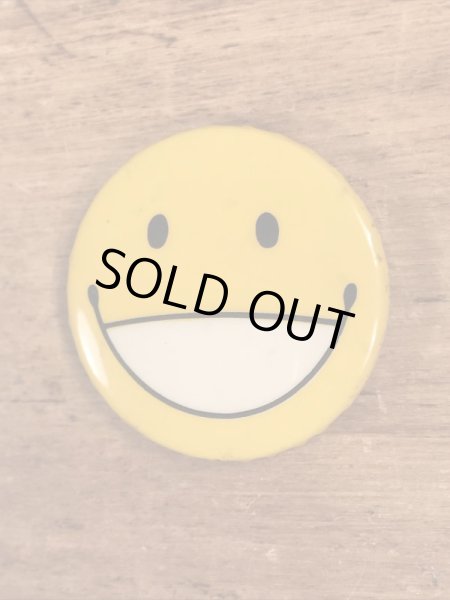 70’sのスマイルフェイスのヴィンテージの缶バッチ