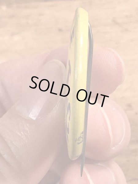 70年代頃のPeople Above Politicsのスマイルのビンテージの缶バッジ