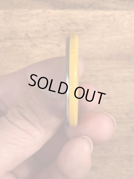 70年代頃の企業物のスマイルのビンテージの缶バッジ