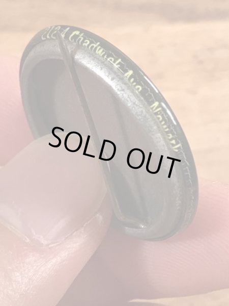 70年代頃のハイスクールのスマイルフェイスが描かれたビンテージの缶バッジ