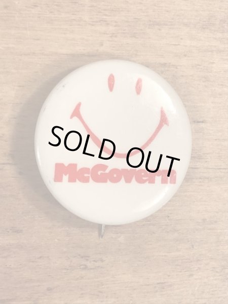 70年代頃の選挙時のスマイルフェイスが描かれたビンテージの缶バッチ