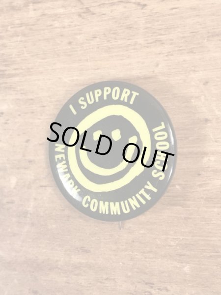 70’sのハイスクールのスマイルが描かれたヴィンテージの缶バッチ