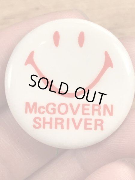 70年代頃の選挙時のスマイルが描かれたビンテージの缶バッジ