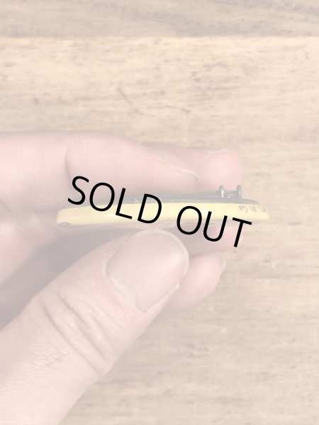 80’sのメッセージとスマイルが描かれたヴィンテージの缶バッジ