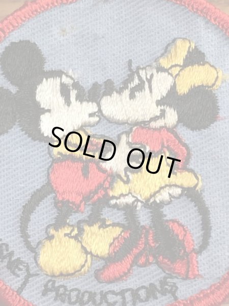 70年代頃のディズニーのミッキーとミニーマウスのビンテージの刺繡ワッペン