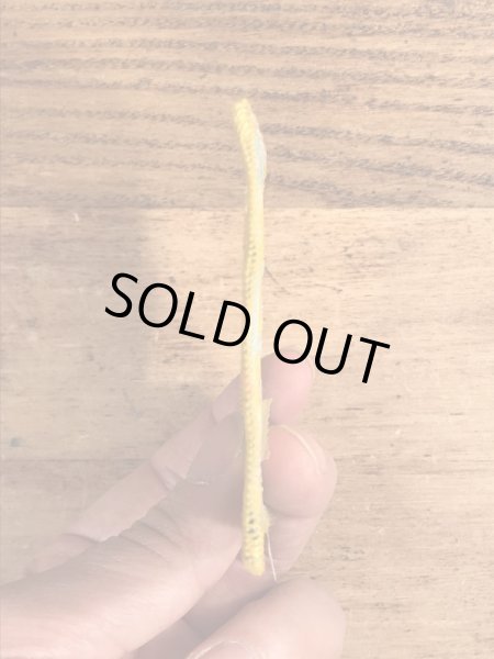 70年代頃の花柄のLoveと書かれたビンテージの刺繡ワッペン