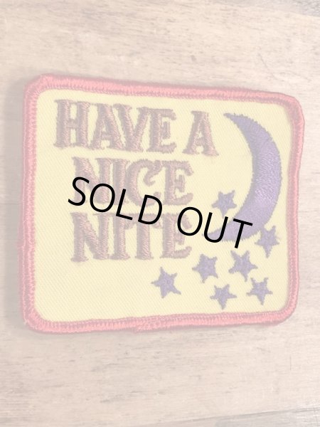 70年代頃のメッセージが書かれたビンテージの刺繡ワッペン