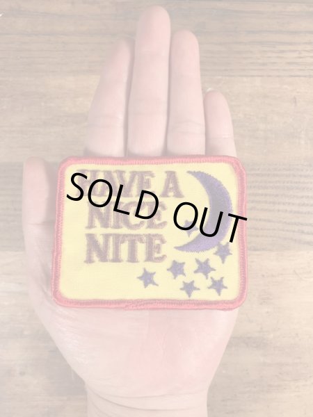 70年代頃のメッセージが書かれたビンテージの刺繡ワッペン