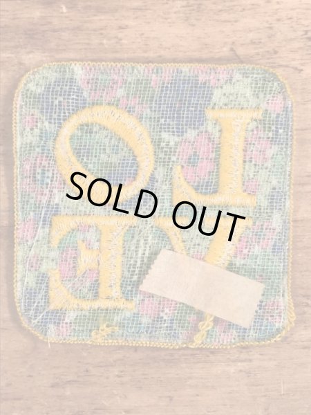 70’sの花柄のラブと書かれたヴィンテージの刺繡パッチ