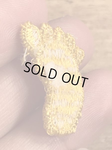 70’sの足跡のヴィンテージの刺繡パッチ