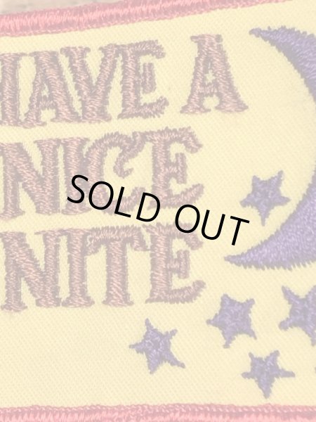 70年代頃のメッセージが書かれたビンテージの刺繡ワッペン