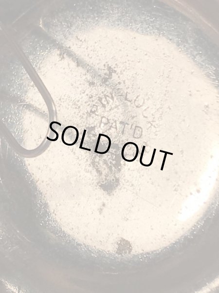 〜40年代頃の赤ん坊が描かれたビンテージの缶バッジ