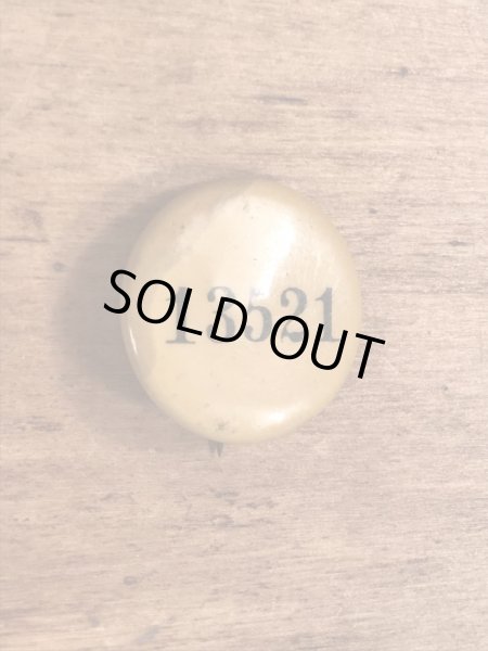 〜30年代頃の企業物のビンテージの缶バッジ