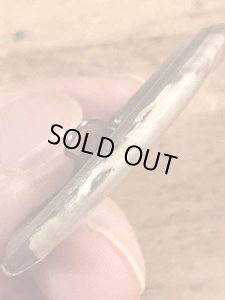 〜40年代頃の赤ん坊が描かれたビンテージの缶バッジ