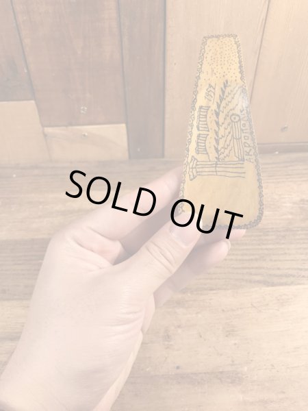 50’s頃のハンドペイントのウッド製のヴィンテージの靴ベラ