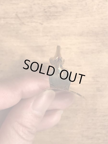 50’s頃のアールデコ調のハイヒールのチャームが付いたヴィンテージの靴ベラ