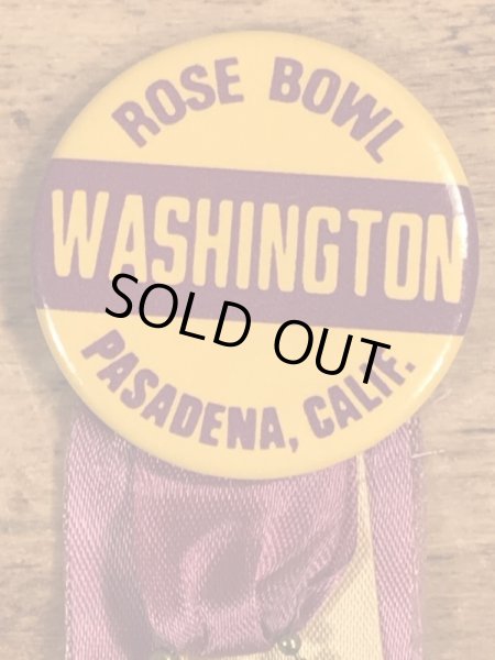 50年代頃のラビットラッキーチャームのビンテージの缶バッジ付きのキーチェーン