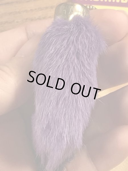 50’s頃のラビットフットのヴィンテージの缶バッチ付きのキーホルダー