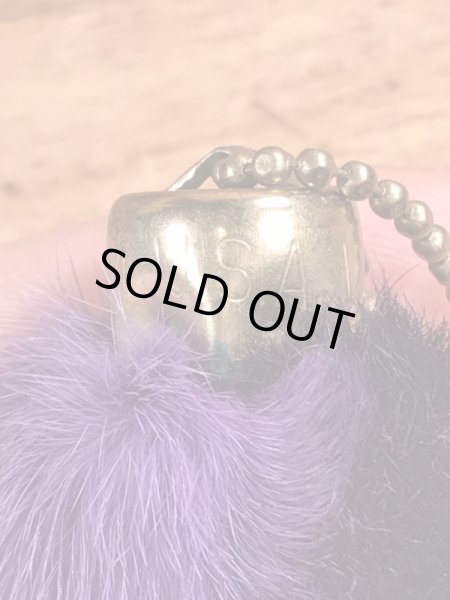 50’s頃のラビットフットのヴィンテージの缶バッチ付きのキーホルダー