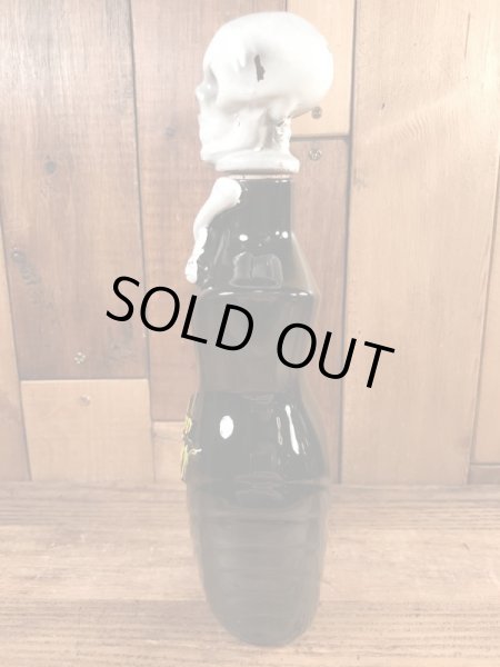 50’s頃の陶器製のスカルのヴィンテージのポイズンボトル