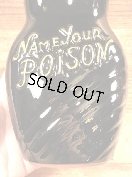 50’s頃の陶器製のスカルのヴィンテージのポイズンボトル