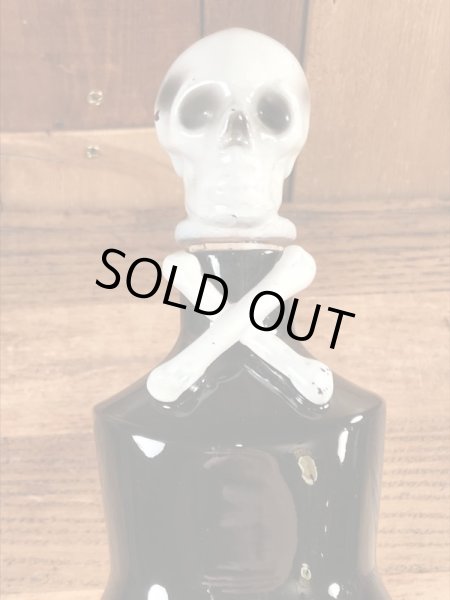 50年代頃の陶器製のスカルのビンテージのデカンタボトル