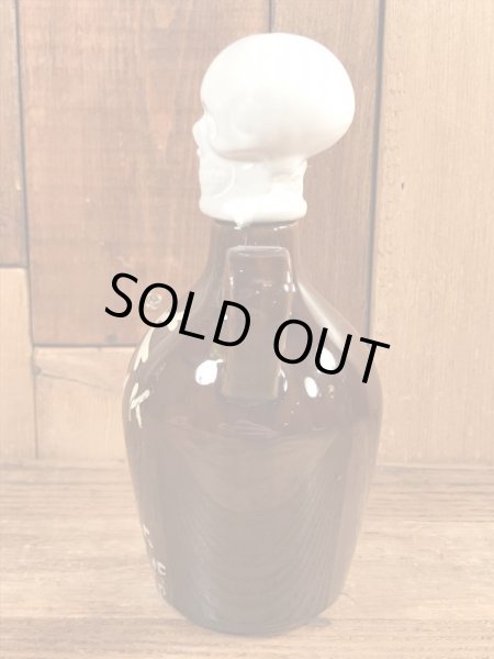 50’s頃のスカルのヴィンテージのポイズンボトル