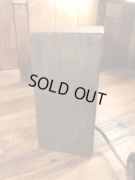 70年代頃のSaloonのステンドグラス風のビンテージのライトアップサイン