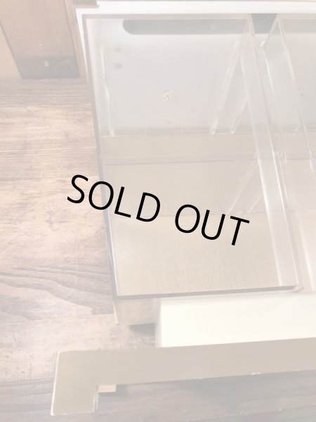 60〜70’s頃のライトアップする店頭用のヴィンテージのディスプレイケース