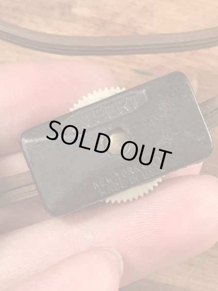 70年代頃のSaloonのステンドグラス風のビンテージのライトアップサイン