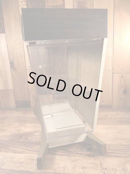 60〜70年代頃のライトアップするビンテージのディスプレイケース