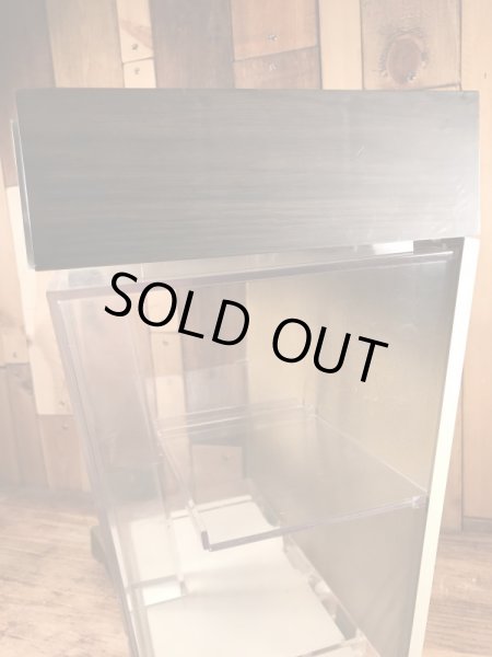 60〜70年代頃のライトアップするビンテージのディスプレイケース