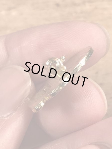 80年代頃のミッキーマウスのディズニーランドのビンテージのピンバッジ