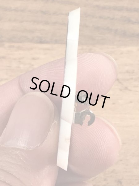 70〜80年代頃のディズニーのミッキーマウスのビンテージのプラスチックバッジ