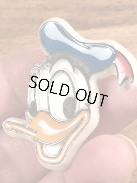 70〜80年代頃のディズニーのドナルドダックのビンテージのプラスチックバッジ