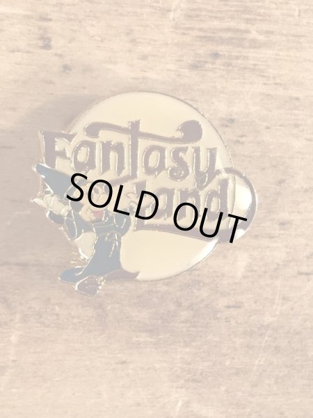 80年代頃のミッキーマウスのディズニーランドのビンテージのピンバッジ