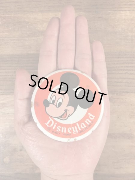 70年代頃のディズニーランドのミッキーマウスのビンテージの缶バッジ