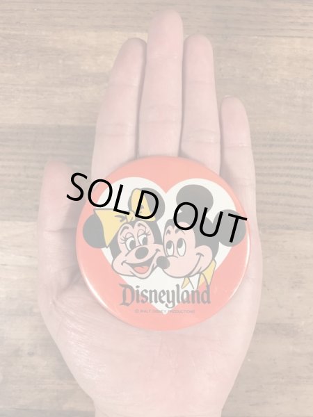 70年代頃のディズニーランドのミッキー＆ミニーマウスのビンテージの缶バッジ