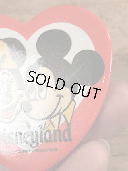 70’sのミッキー＆ミニーマウスのハート形のヴィンテージの缶バッチ