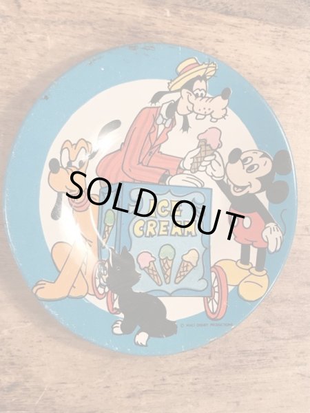 60〜70年代頃のディズニーキャラクターのアイスクリームショップが描かれたビンテージのメタルディッシュ