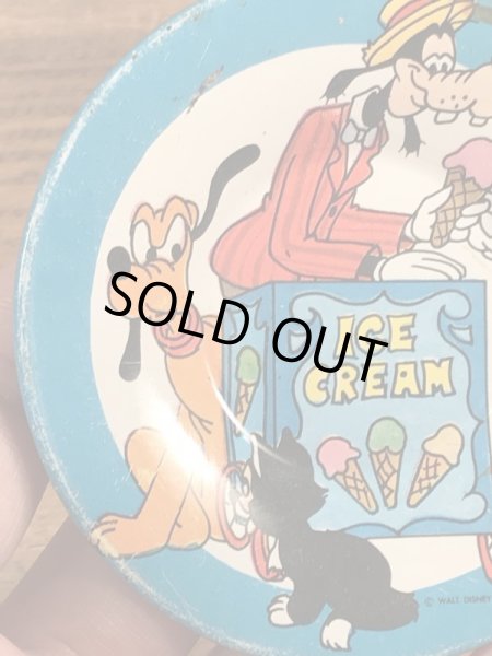 60〜70年代頃のミッキーマウスなどのディズニーキャラクターが描かれたビンテージの子供用小皿