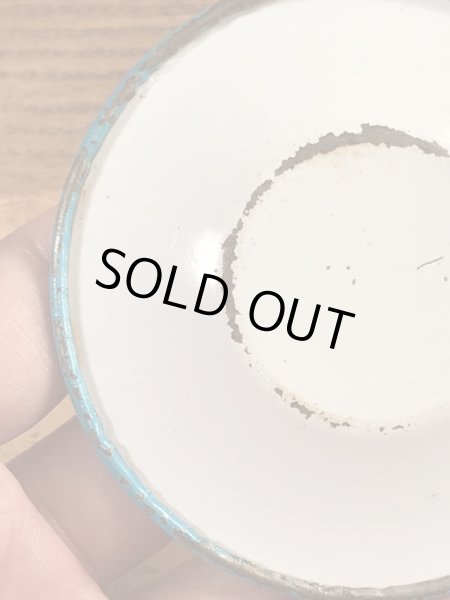 60〜70’sのグーフィーなどのディズニーキャラクターが描かれたヴィンテージのメタルディッシュ