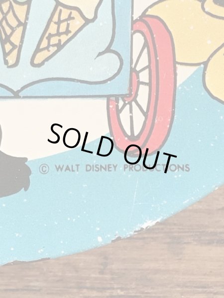 60〜70年代頃のディズニーのブリキ製のビンテージの小皿