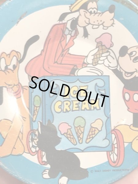 60〜70年代頃のミッキーマウスなどのディズニーキャラクターが描かれたビンテージの子供用小皿