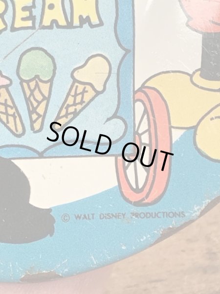 60〜70年代頃のディズニーキャラクターのアイスクリームショップが描かれたビンテージのお皿