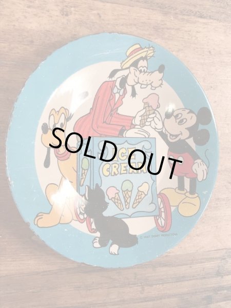 60〜70年代頃のディズニーのブリキ製のビンテージの小皿