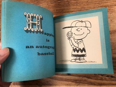 画像1: Peanuts Snoopy “Happiness Is A Sad Song” Picture Book　スヌーピー　ビンテージ　絵本　ピクチャーブック　70年代